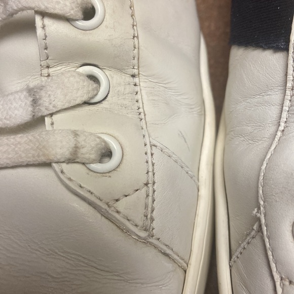Gucci Ace Leather Sneakers - Picture 15 of 16